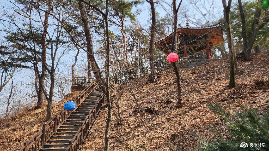 관촉사 뒤쪽 산책로