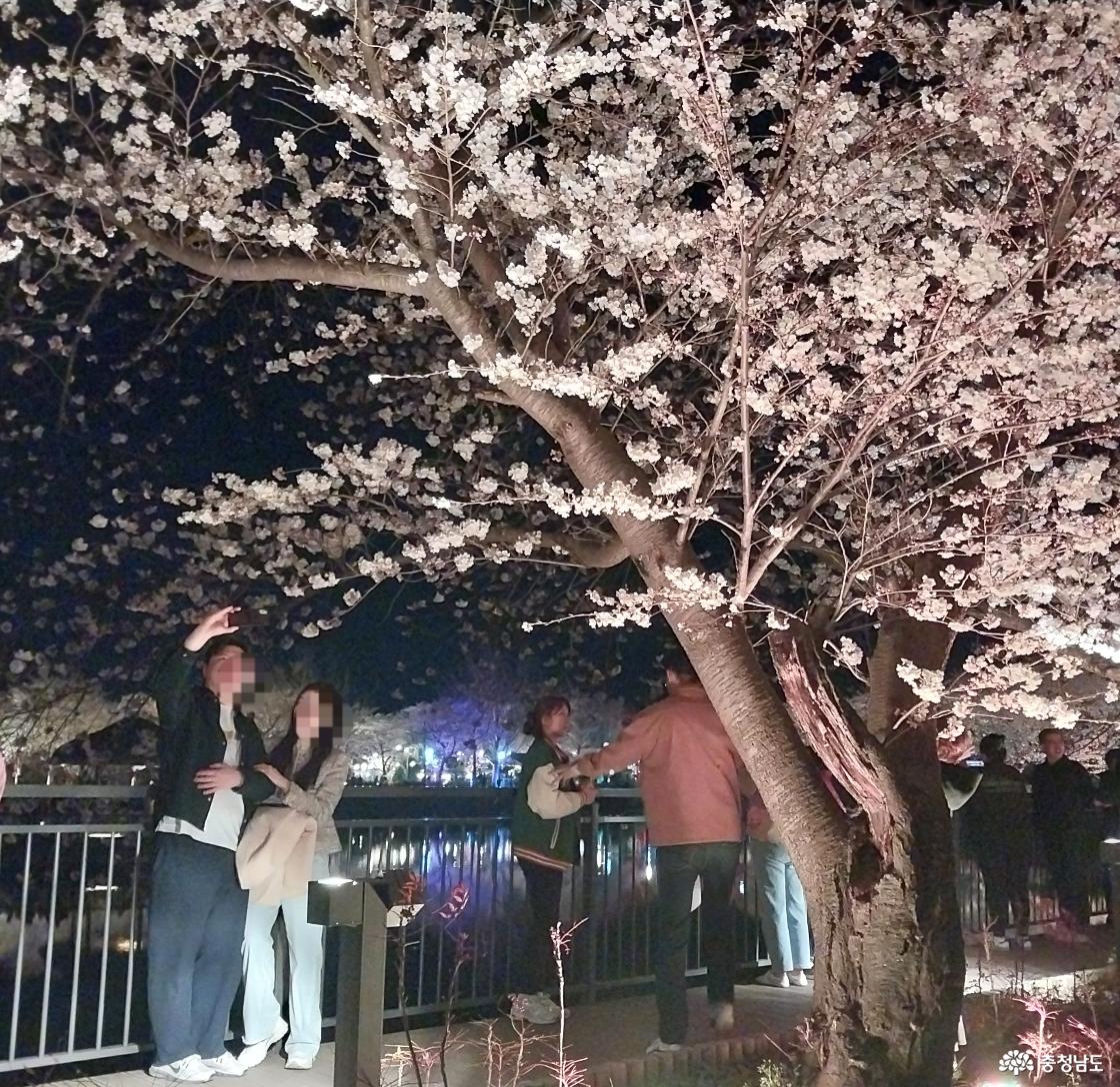 연인과 함께 찰칵