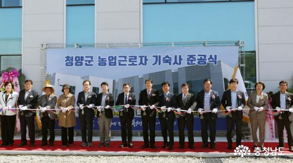 일손 귀한 농촌, 외국인 근로자에 건강한 환경 필수