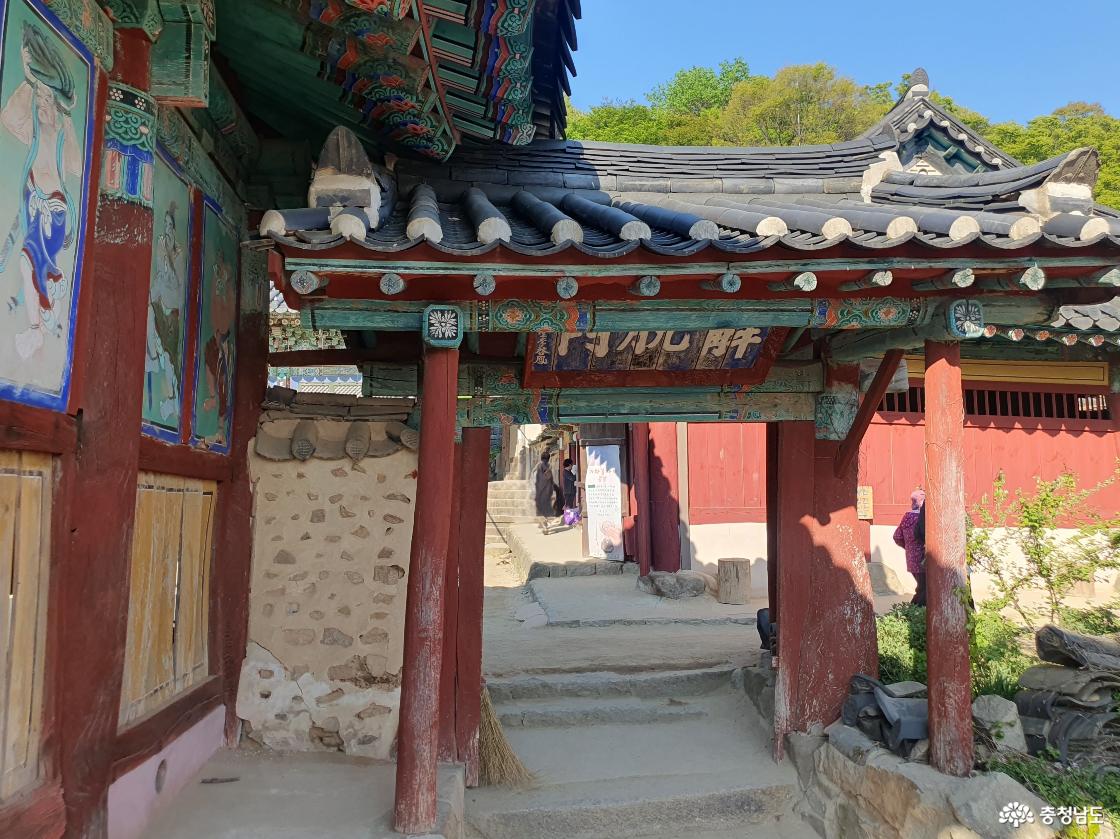 개심사 해탈문